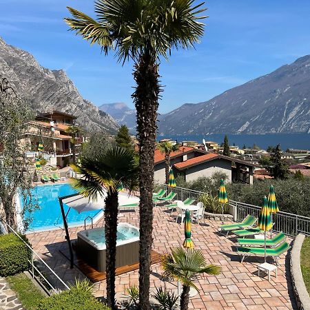 Appartamenti Villa Clivia Limone sul Garda Luaran gambar